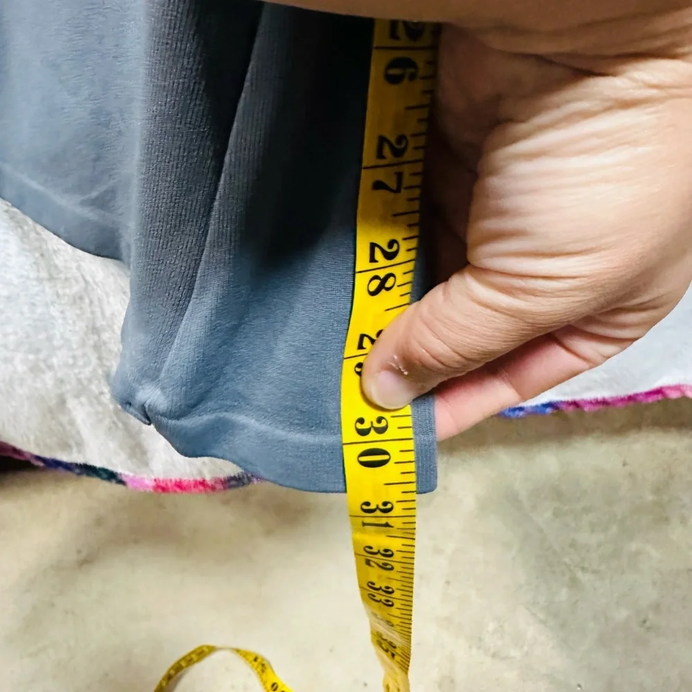 Elegant Gray Women's Leggings - Picture 5 of 6